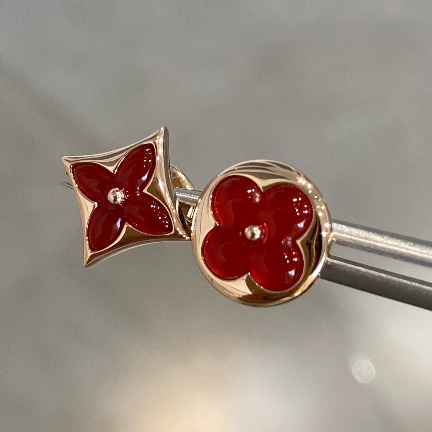 [moco jewelrys]Ohrstecker STERN UND SONNE ROSÉGOLD MIT CARNELIAN