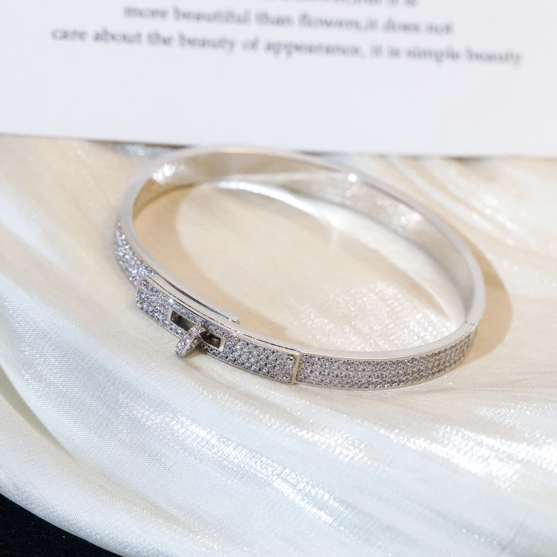 [moco jewelrys]KELLY ARMBAND MIT DIAMANTENPFLASTERUNG