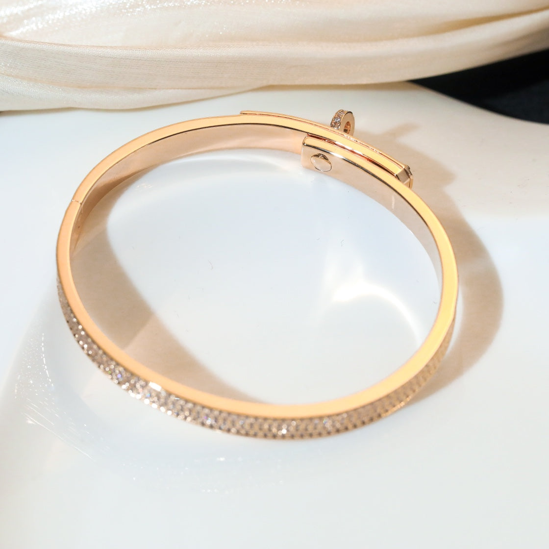 [moco jewelrys]KELLY ARMBAND MIT DIAMANTENPFLASTERUNG