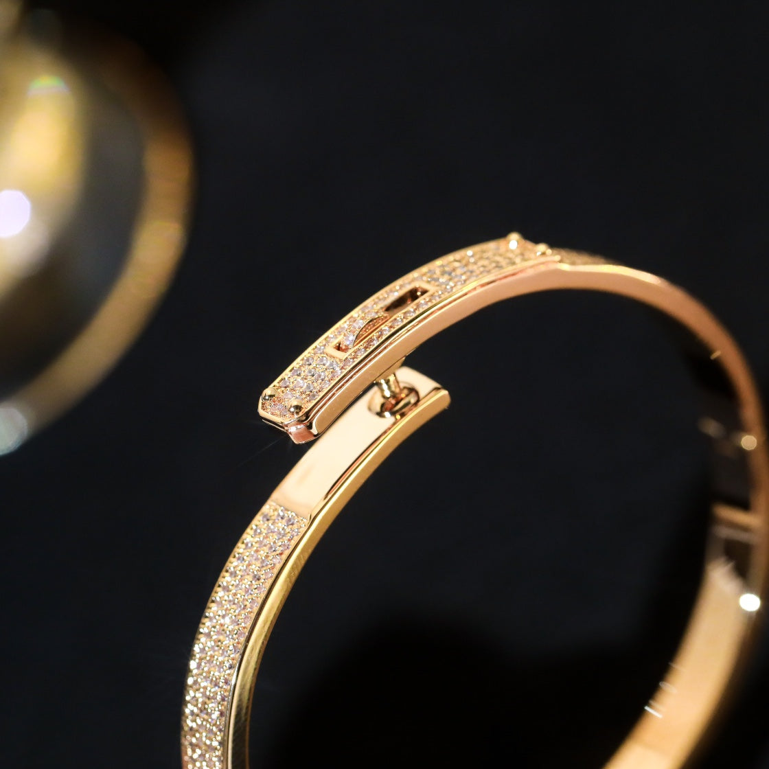 [moco jewelrys]KELLY ARMBAND MIT DIAMANTENPFLASTERUNG