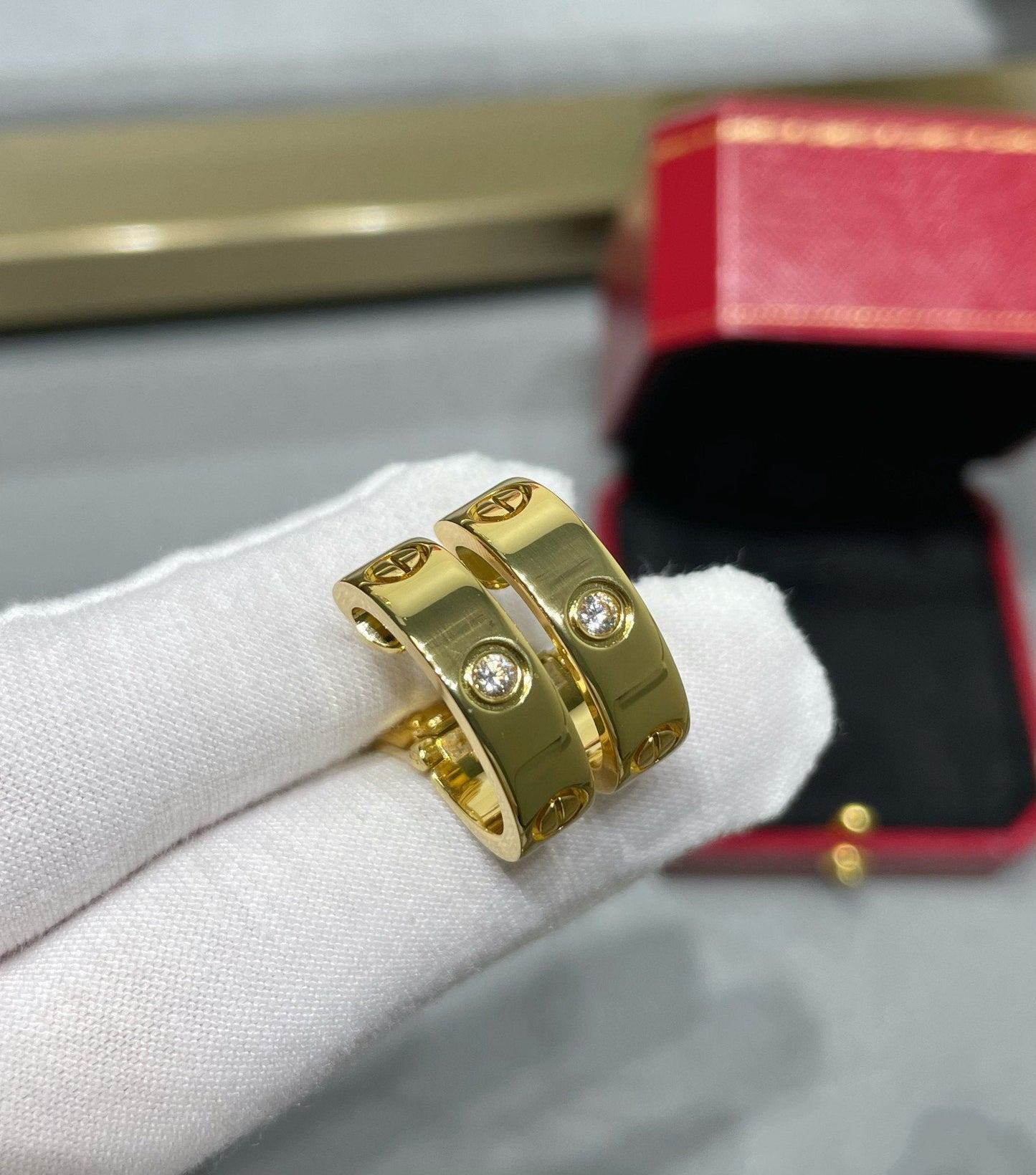 [moco jewelrys]LOVE 5.5MM 1 DIAMANT OHRRINGE