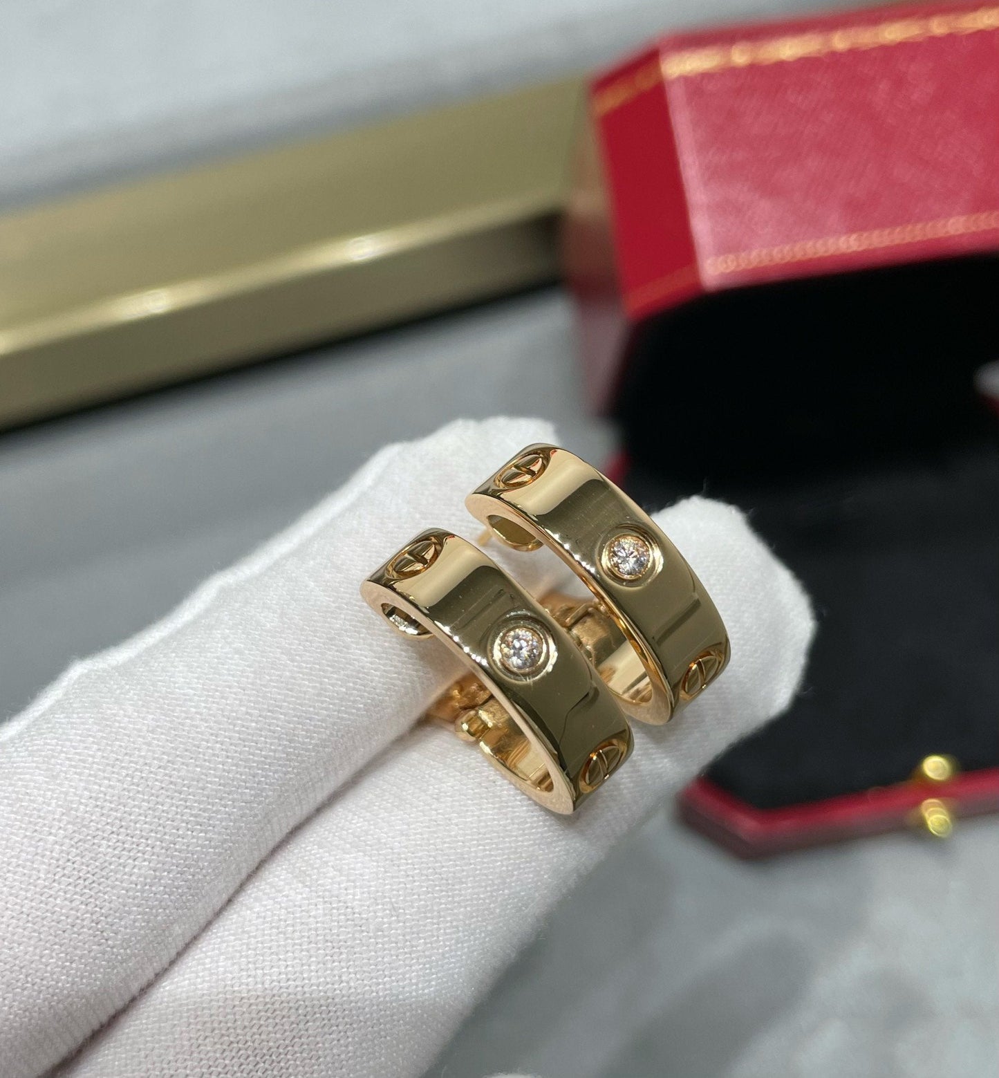 [moco jewelrys]LOVE 5.5MM 1 DIAMANT OHRRINGE