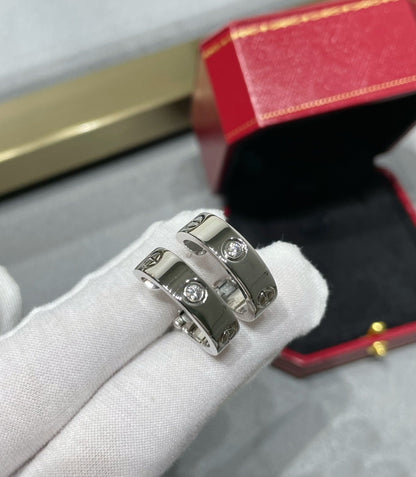 [moco jewelrys]LOVE 5.5MM 1 DIAMANT OHRRINGE