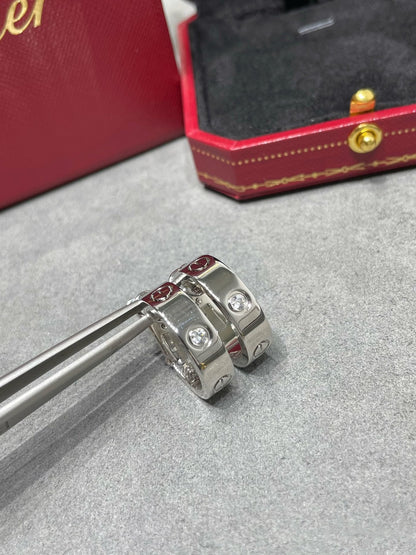 [moco jewelrys]LOVE 5.5MM 1 DIAMANT OHRRINGE