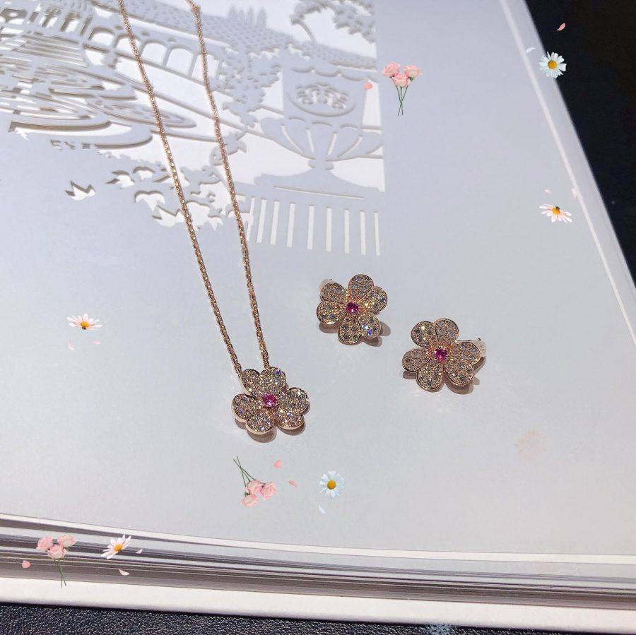 [moco jewelrys] FRIVOLE ROSÉGOLD BLUMEN DIAMANT HALSKETTE