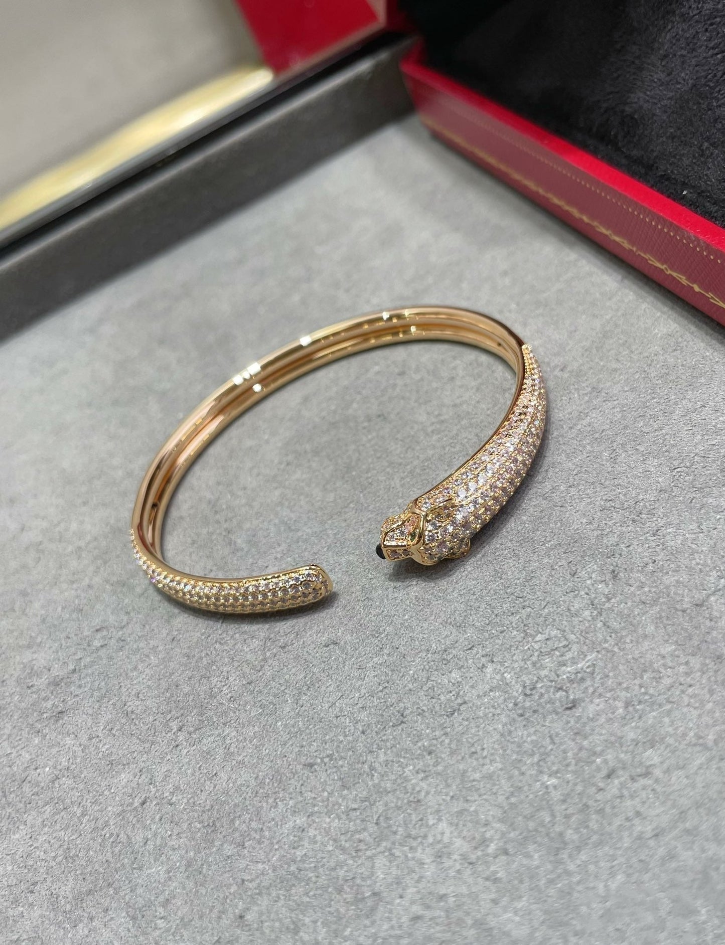 [moco jewelrys]PANTHER VOLLDIAMANT ARMBAND OFFEN
